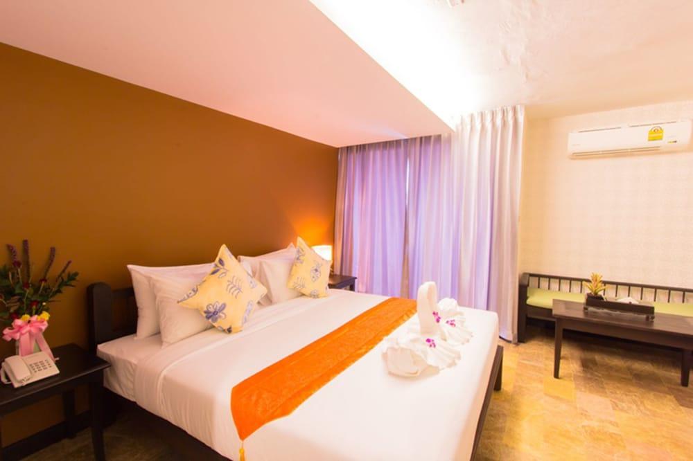 All Together Suite Hotel Bangkok Extérieur photo